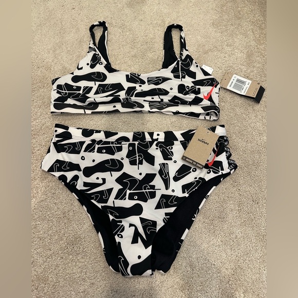 Nike Spiderback Black/White 2 piece swim bikini set XL NWT RARE